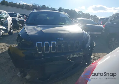 2015 Jeep Cherokee Latitude z USA, uszkodzony, nr VIN 1C4PJMCS3FW680739